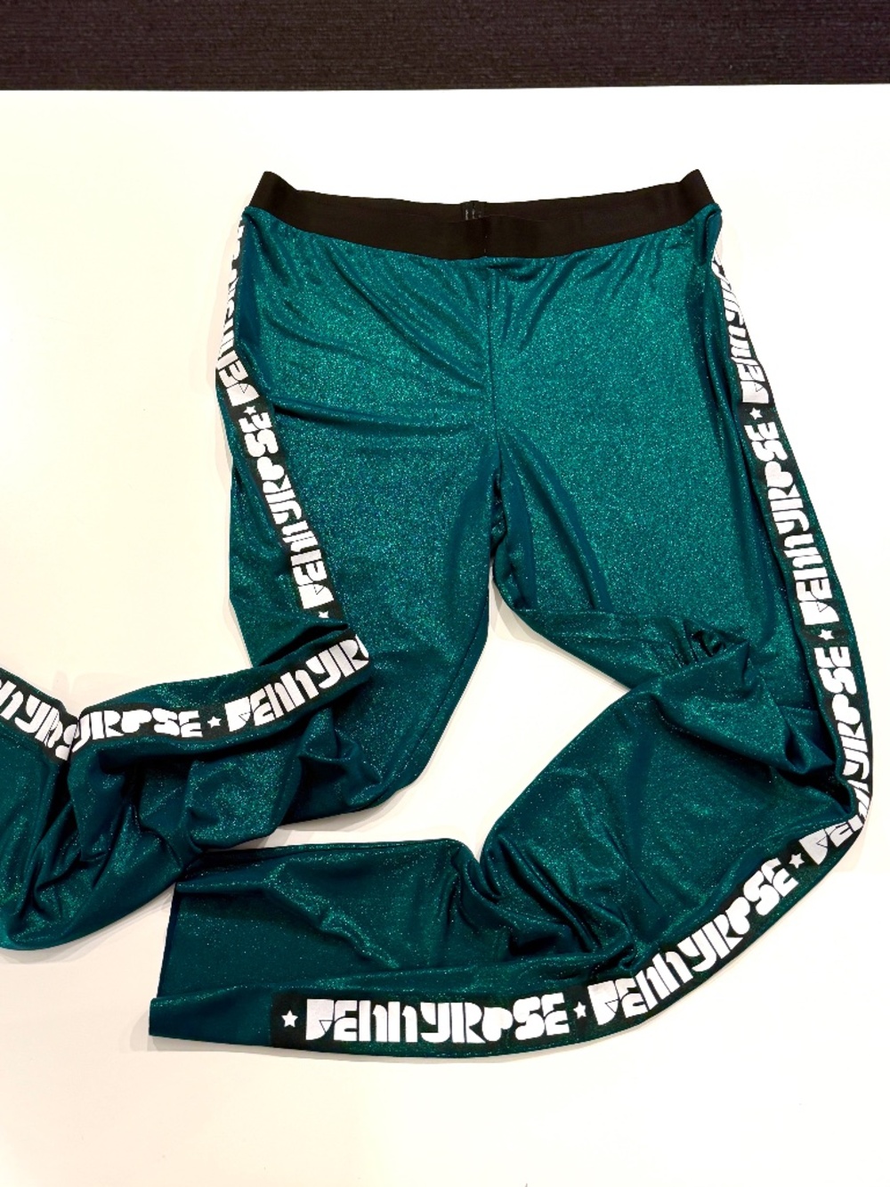 Green Bling! Denny Rose Shiny Green Leggings Size Medium